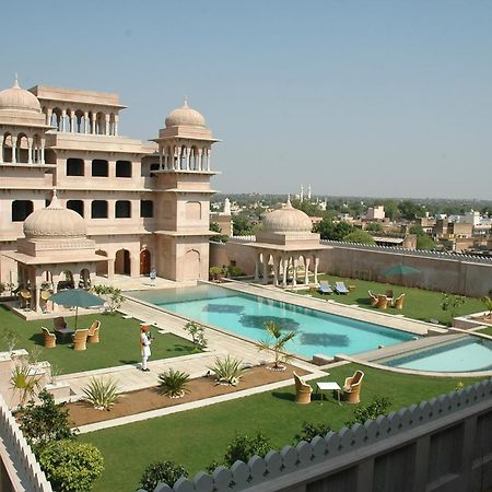 Hotel Castle Mandāwa Екстериор снимка