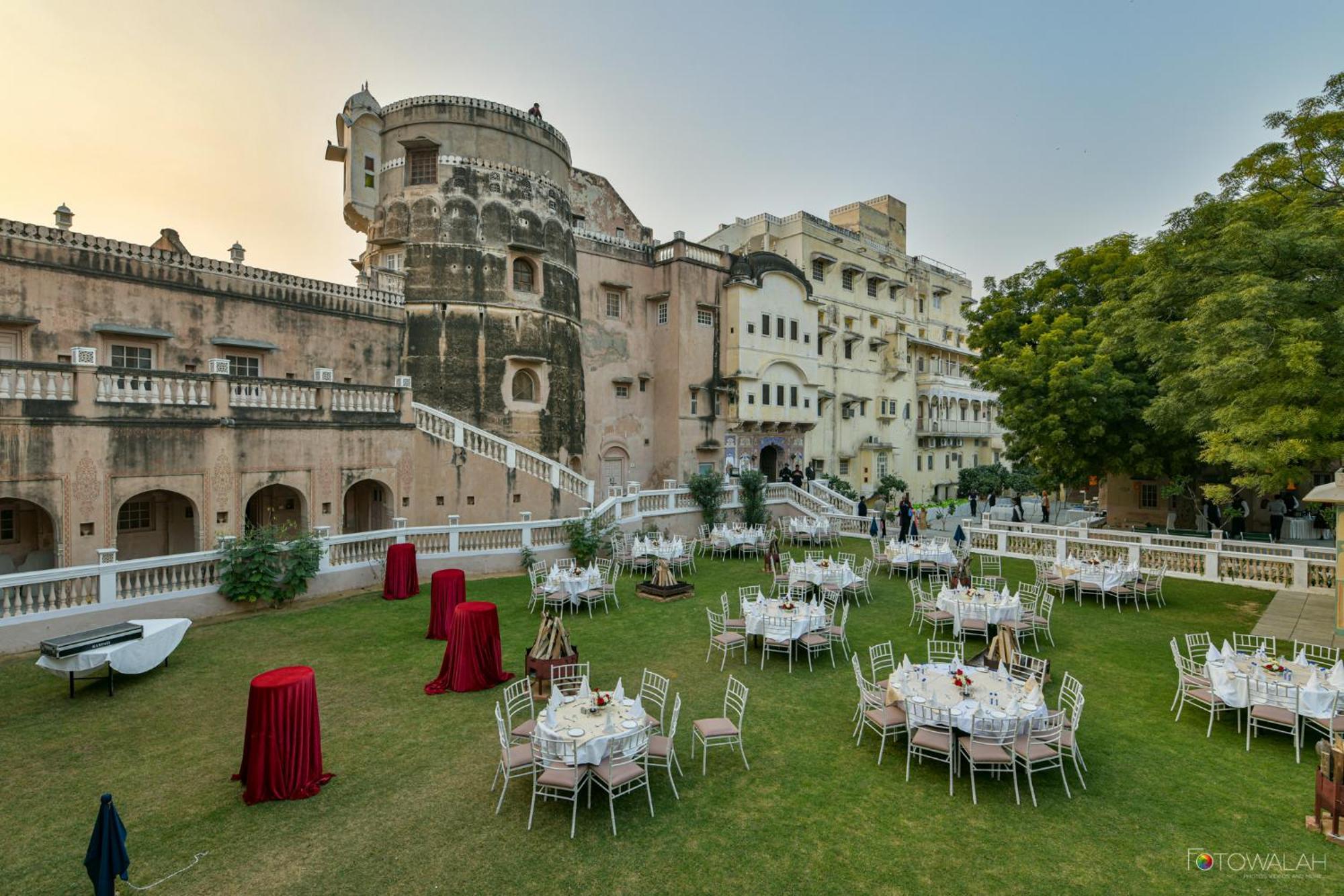 Hotel Castle Mandāwa Екстериор снимка