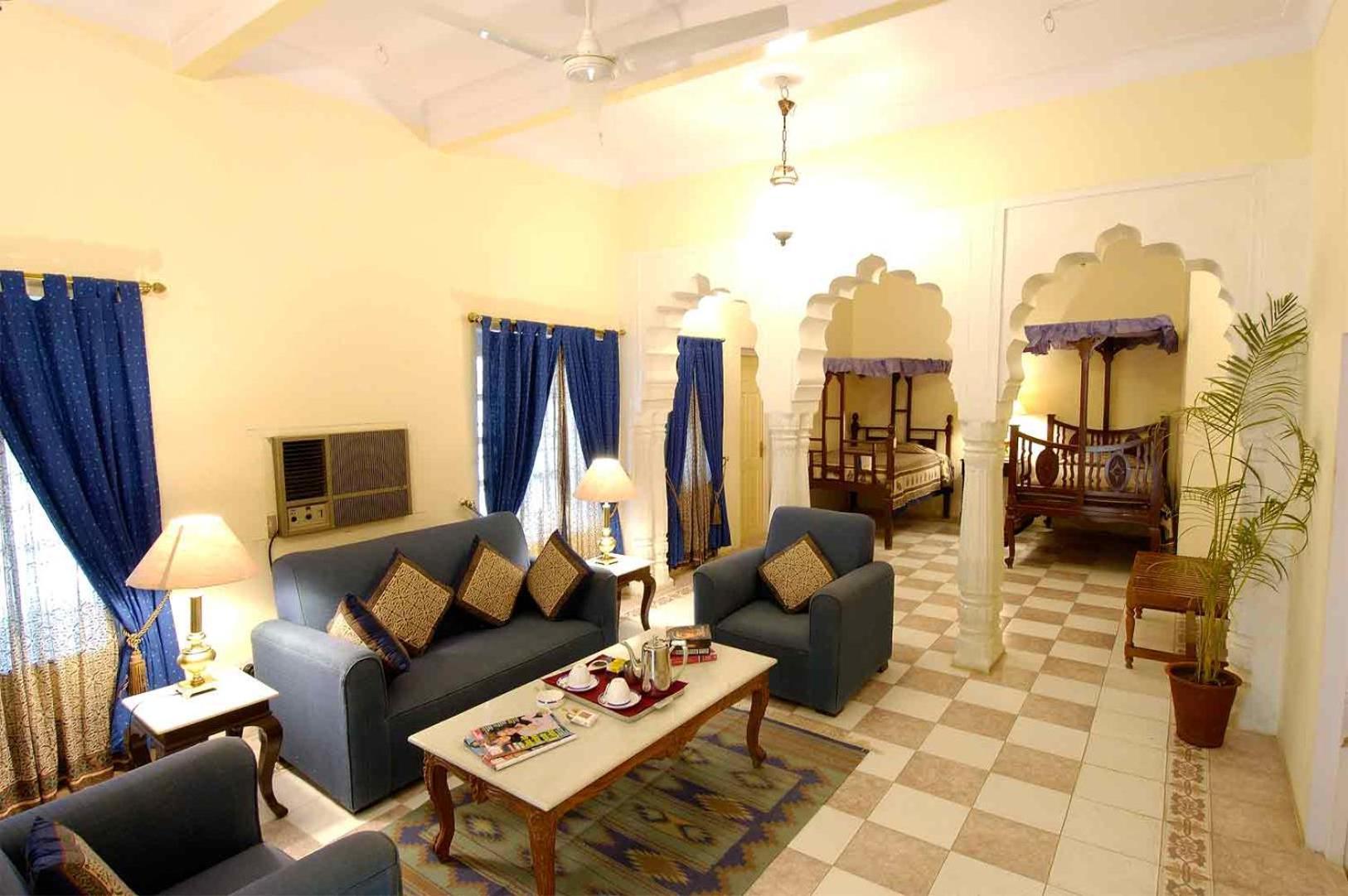 Hotel Castle Mandāwa Екстериор снимка