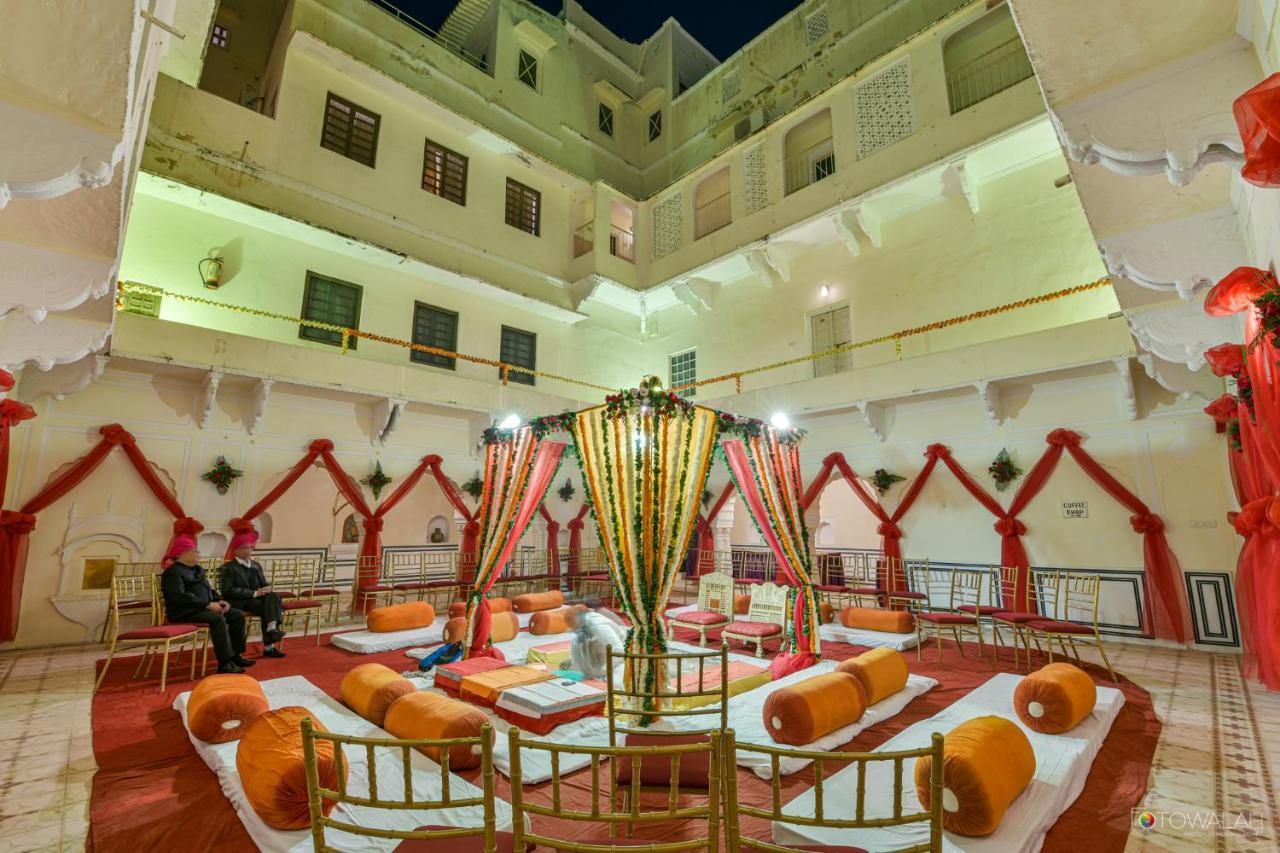 Hotel Castle Mandāwa Екстериор снимка