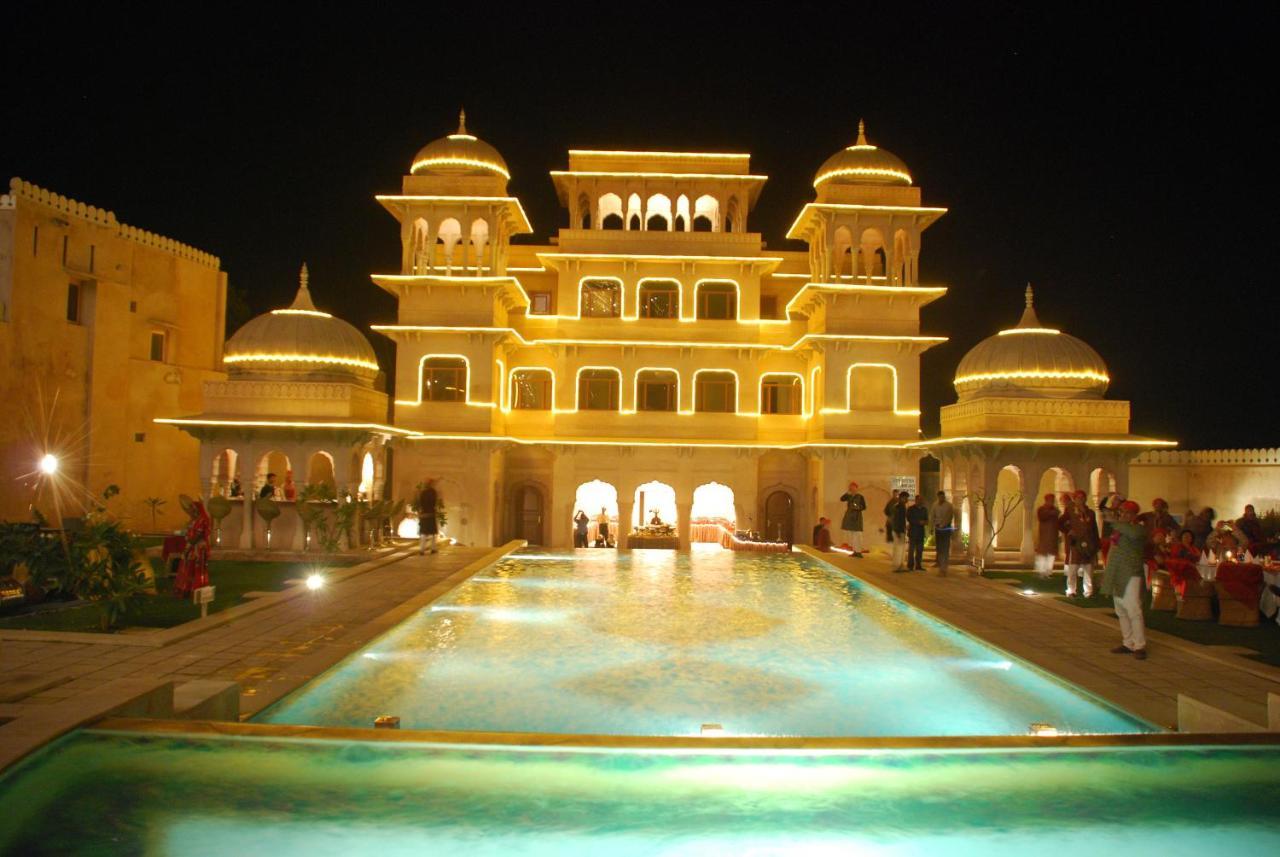 Hotel Castle Mandāwa Екстериор снимка