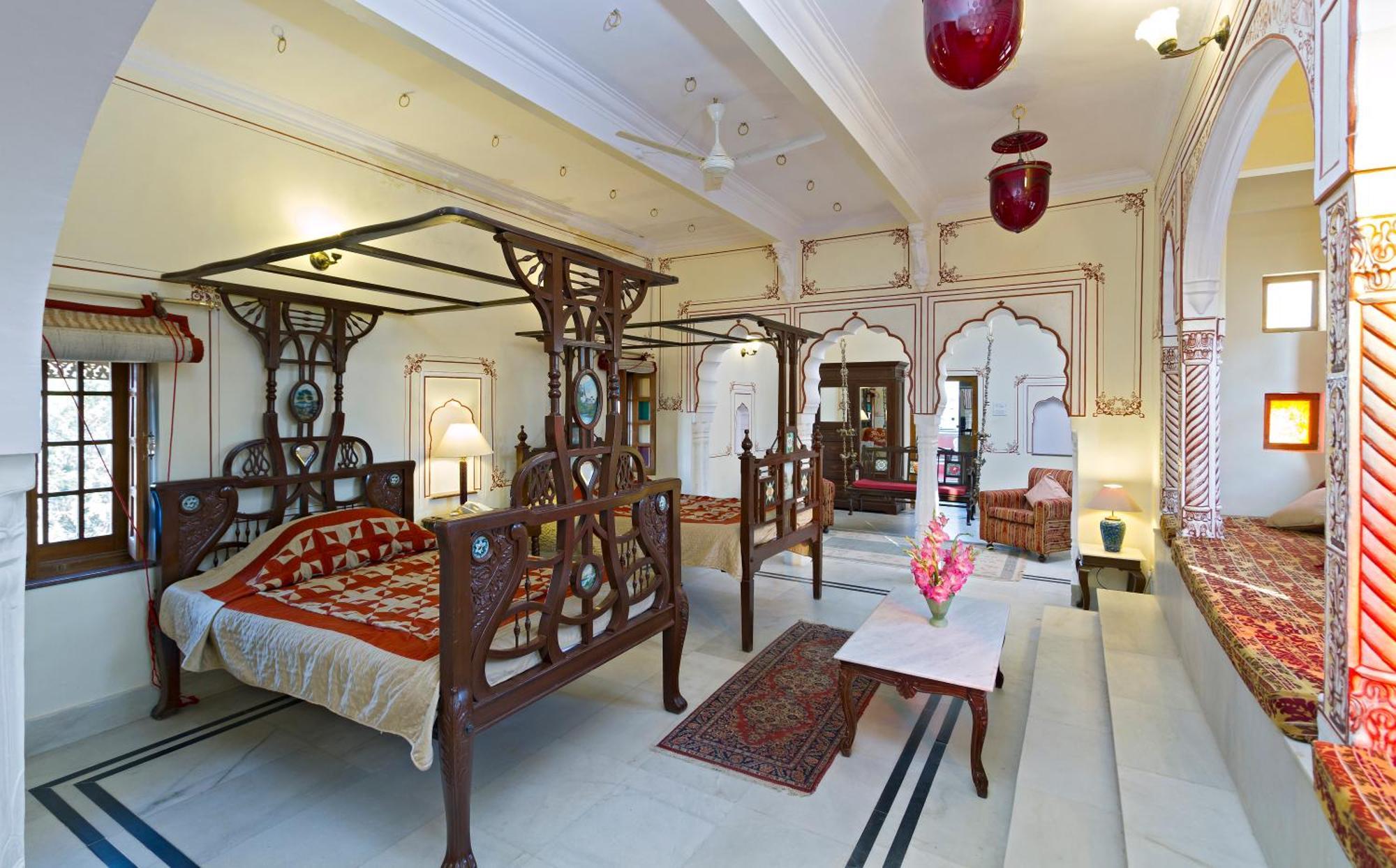 Hotel Castle Mandāwa Екстериор снимка